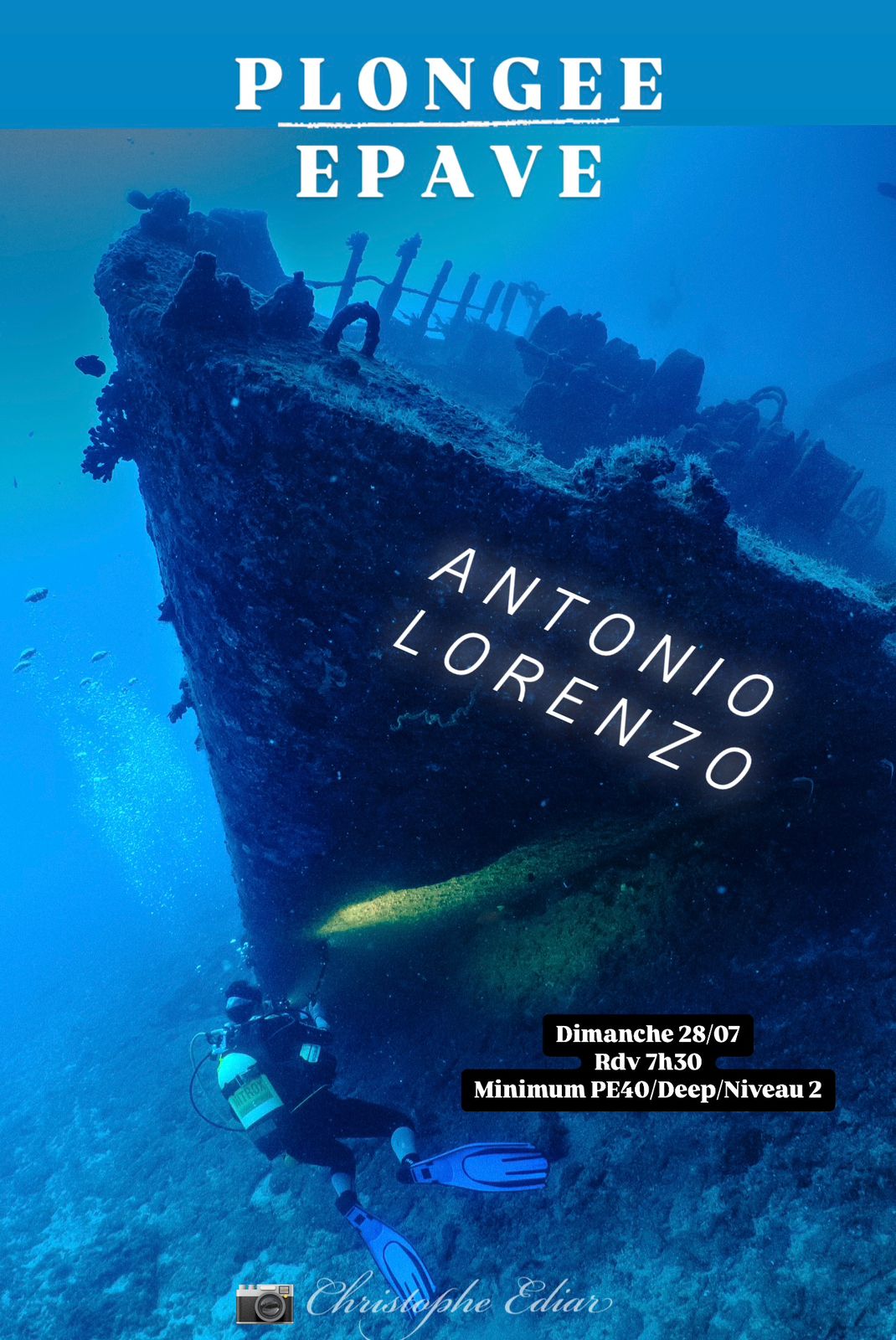 Plongeur explorant une épave sous-marine avec détails d'une sortie de plongée.